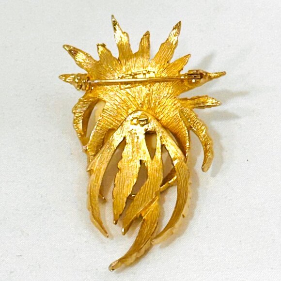 Elegant Polcini Ledo Vintage Brooch w/Celluloid Flower - Picture 6 of 7